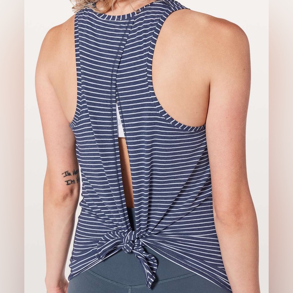 Lululemon All Tied Up Tank size 6